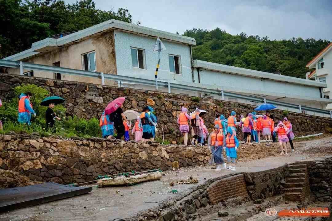 苏州中小学研学旅行体验渔村生活海边户外拓展社会实践活动报名中图2