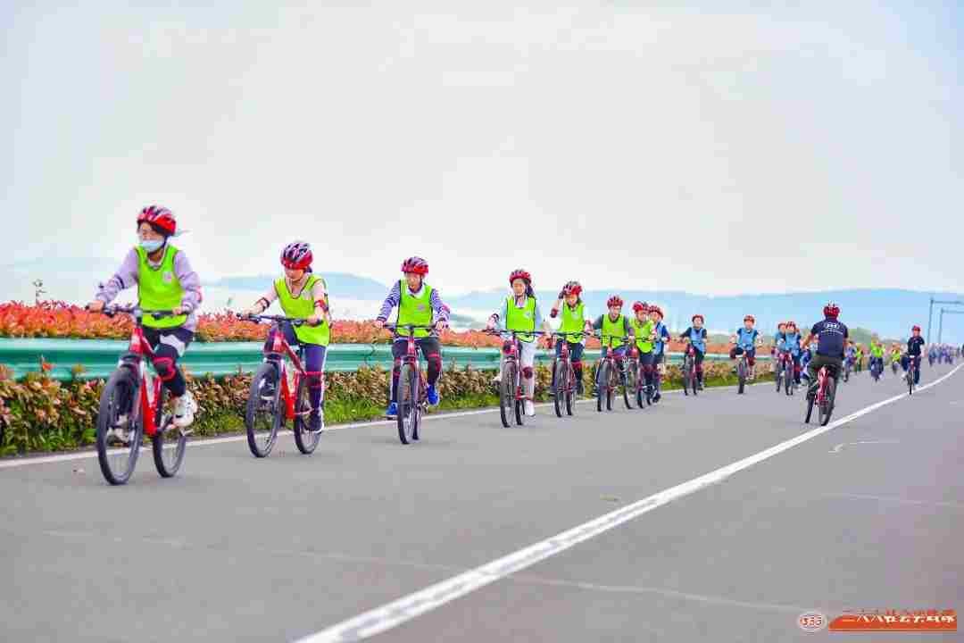 苏州青少年户外拓展运动自行车骑行体能训练社会实践活动报名中图2