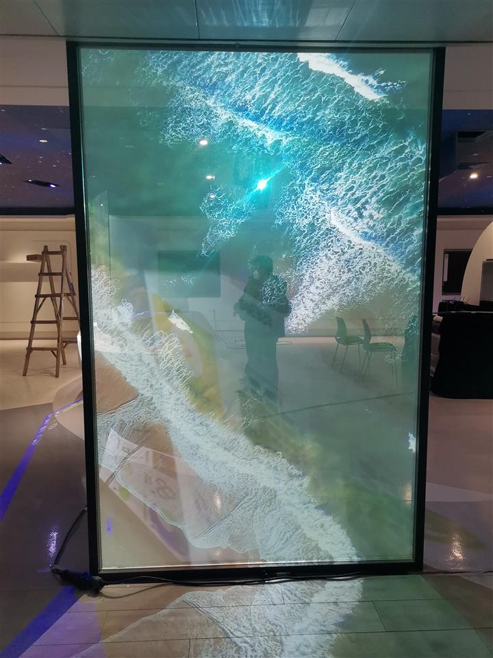 NDFOS全息膜 透明玻璃贴膜 立体空中成像 橱窗投影膜图2